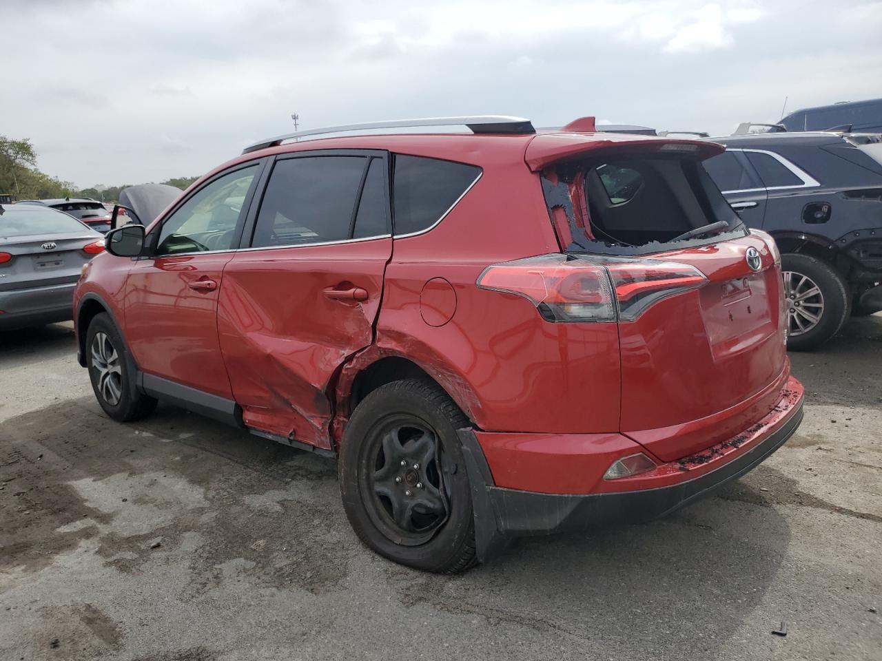 2016 TOYOTA RAV 4 — VIN JTMBFREV8GJ103798 — photo 2